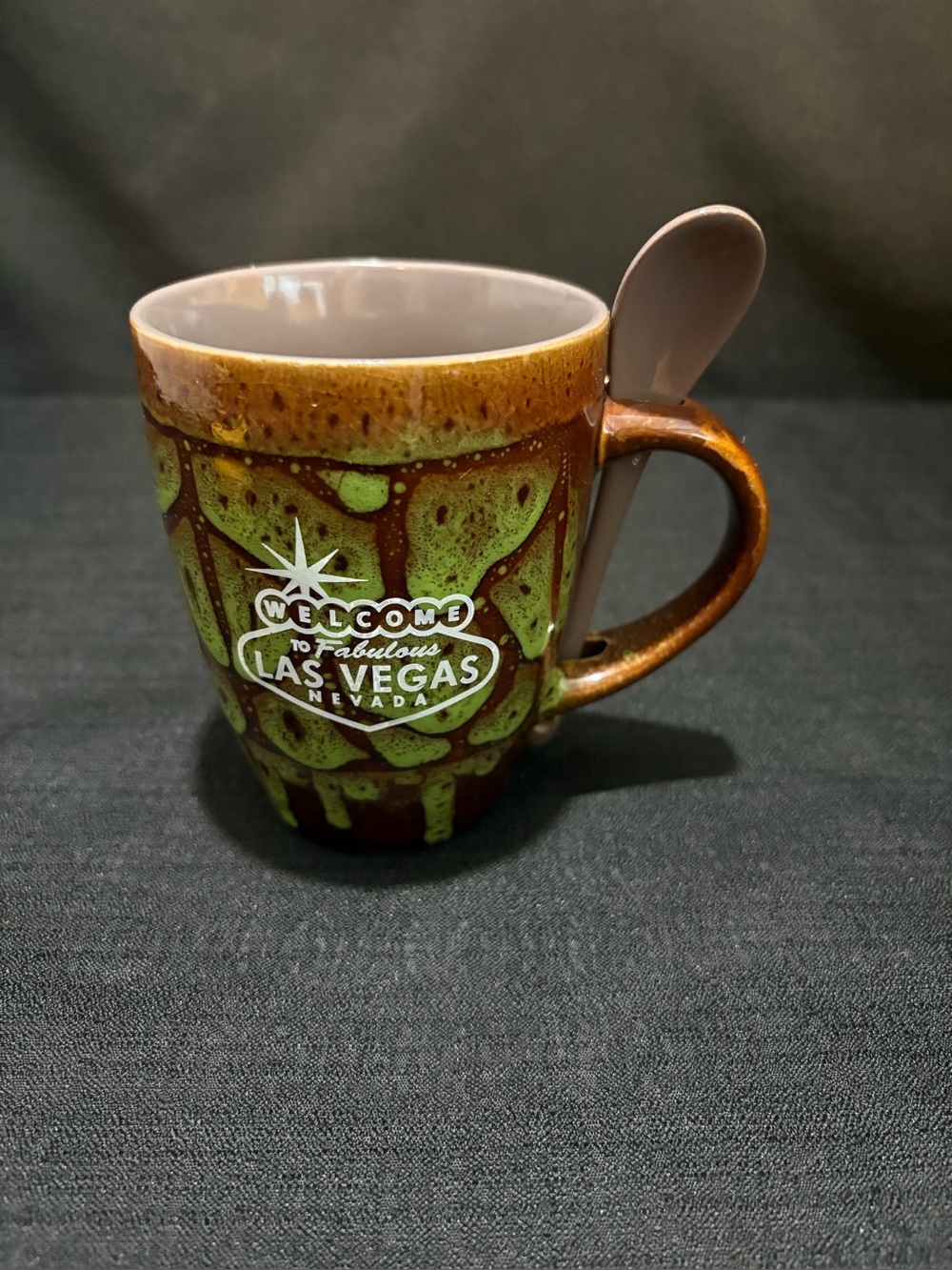 Las Vegas souvenir coffee mug & spoon “Welcome to Fabulous Las Vegas Nevada"
